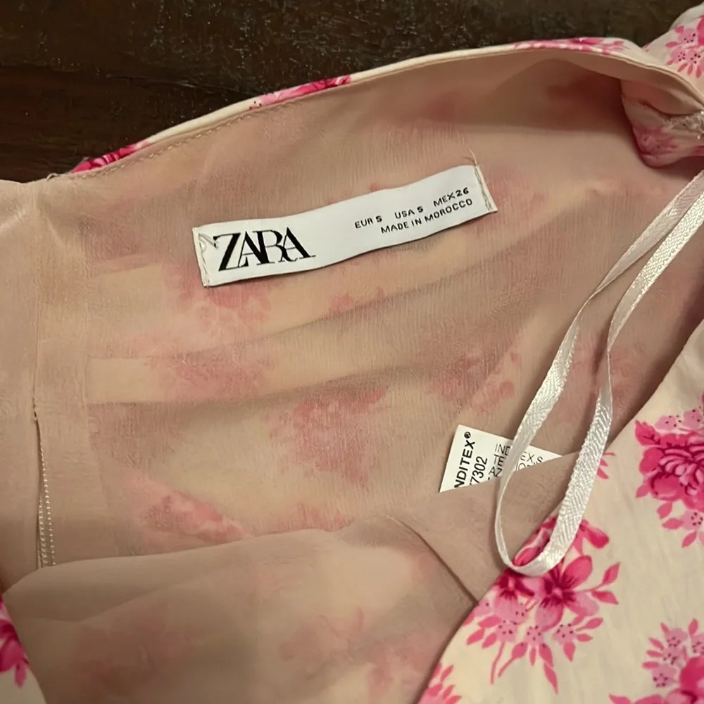 ZARA Floral Puff Sleeve Blouse